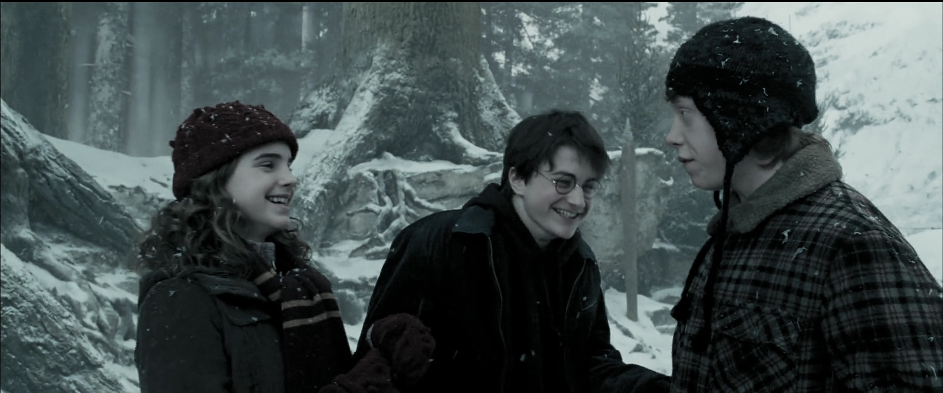 EmmaWatsonFan_dot_nl-HarryPotterAndThePrisonerOfAzkaban2789.jpg EmmaWatsonFan_dot_nl-HarryPotterAndThePrisonerOfAzkaban2789.jpg