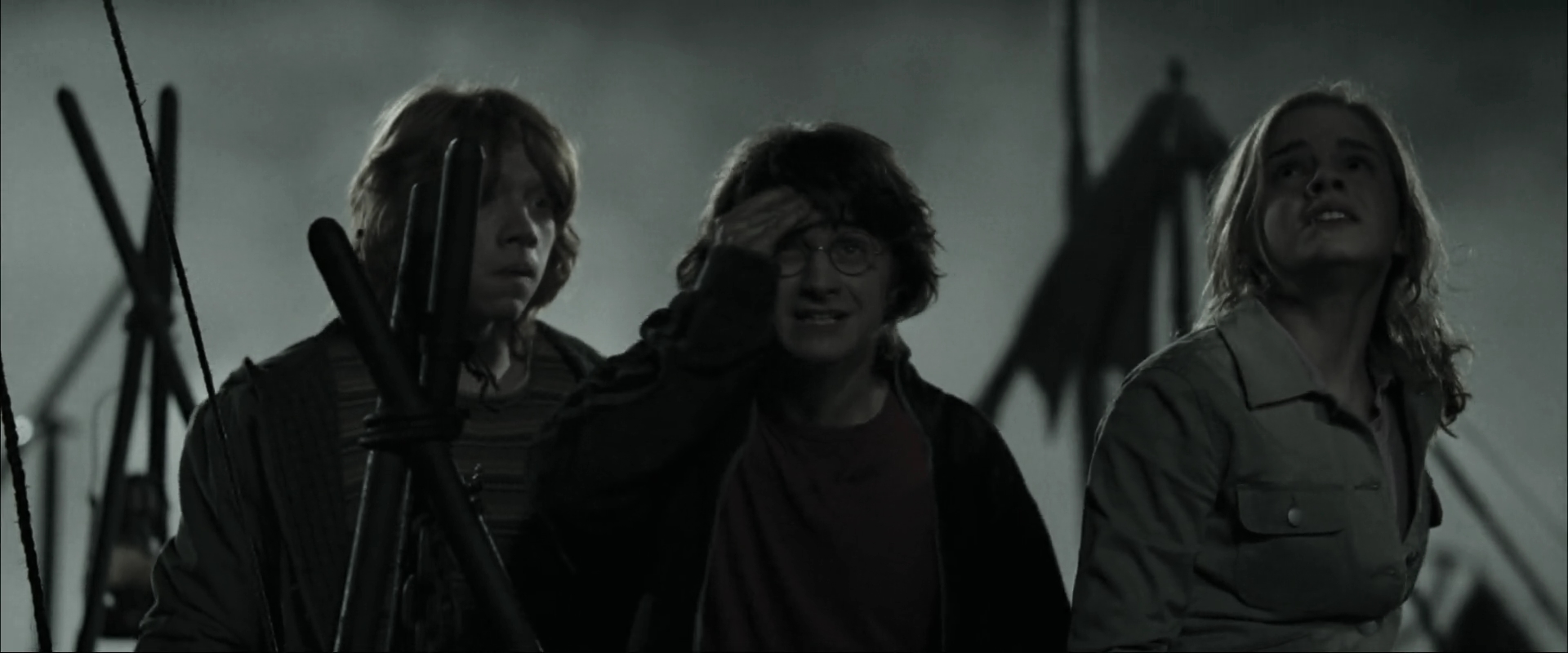 EmmaWatsonFan_dot_nl-HarryPotterAndTheGobletOfFire0719.jpg EmmaWatsonFan_dot_nl-HarryPotterAndTheGobletOfFire0719.jpg