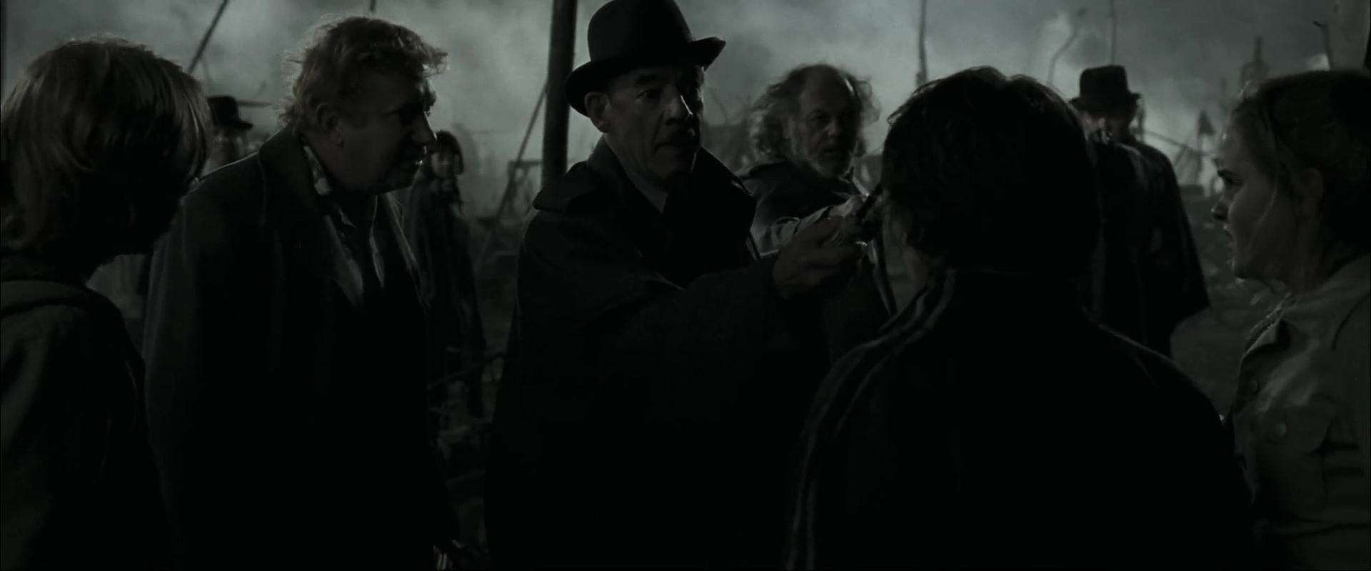 EmmaWatsonFan_dot_nl-HarryPotterAndTheGobletOfFire0737.jpg EmmaWatsonFan_dot_nl-HarryPotterAndTheGobletOfFire0737.jpg