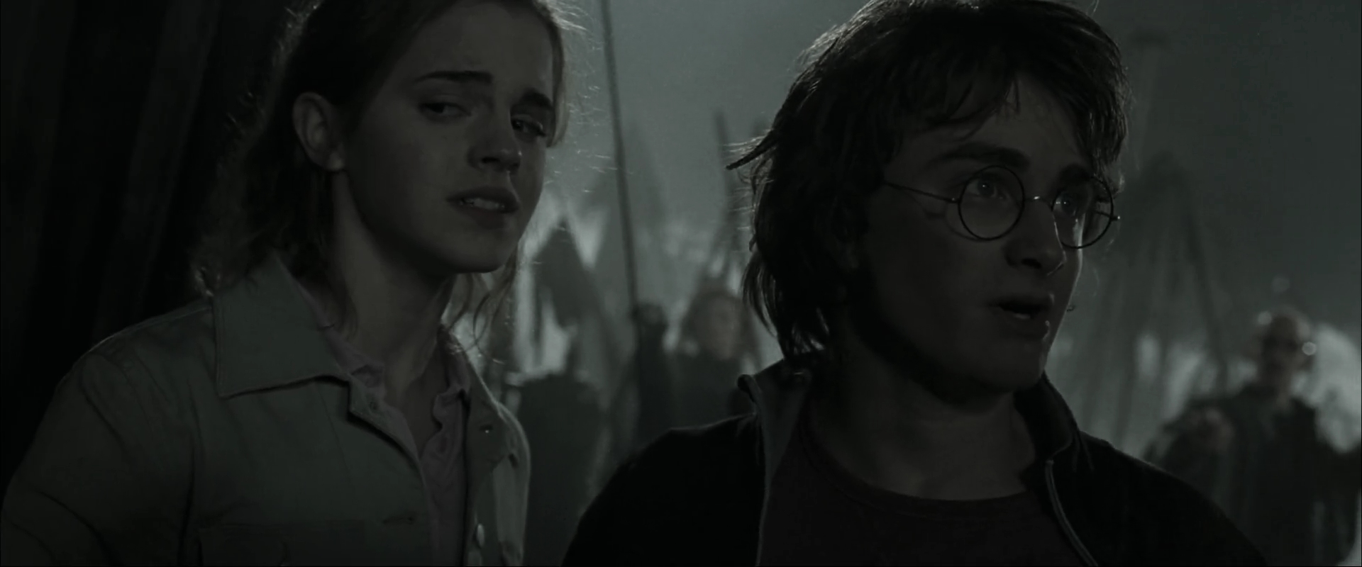 EmmaWatsonFan_dot_nl-HarryPotterAndTheGobletOfFire0746.jpg