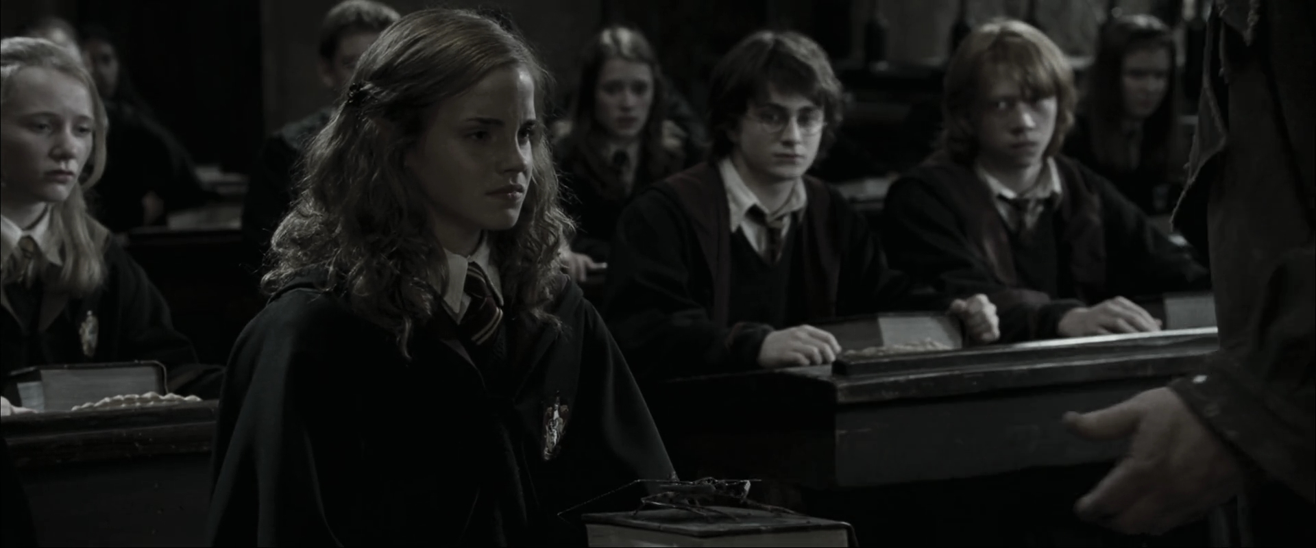 EmmaWatsonFan_dot_nl-HarryPotterAndTheGobletOfFire1564.jpg