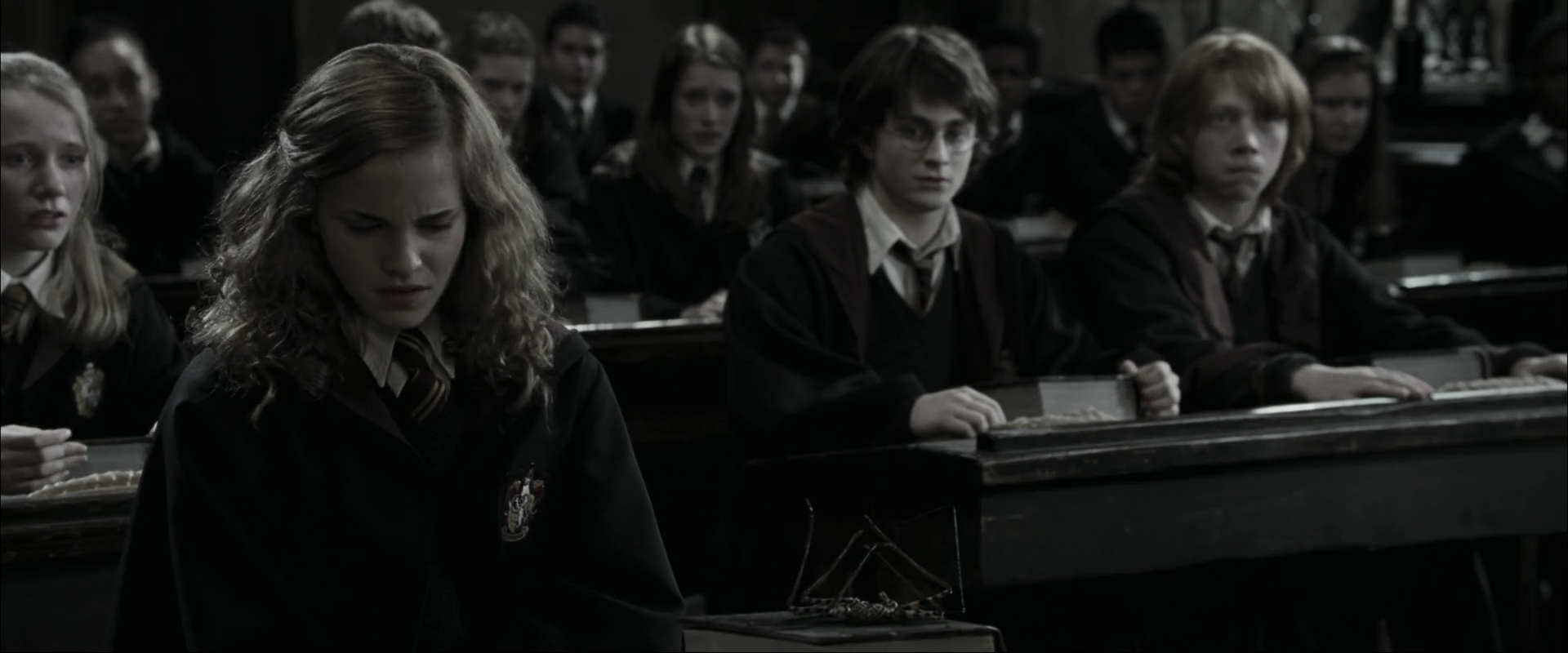 EmmaWatsonFan_dot_nl-HarryPotterAndTheGobletOfFire1581.jpg EmmaWatsonFan_dot_nl-HarryPotterAndTheGobletOfFire1581.jpg