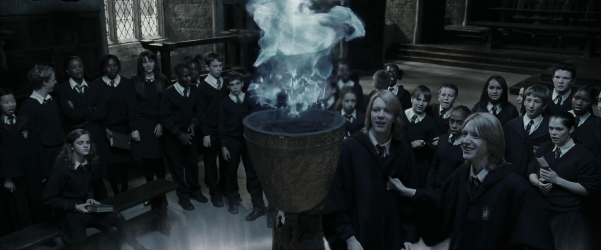 EmmaWatsonFan_dot_nl-HarryPotterAndTheGobletOfFire1754.jpg