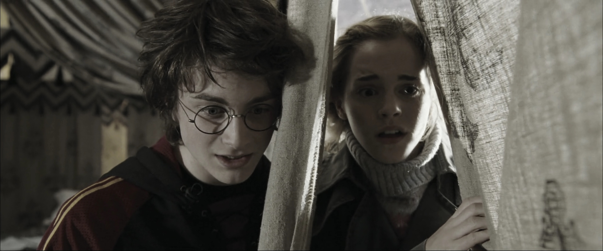 EmmaWatsonFan_dot_nl-HarryPotterAndTheGobletOfFire3170.jpg EmmaWatsonFan_dot_nl-HarryPotterAndTheGobletOfFire3170.jpg