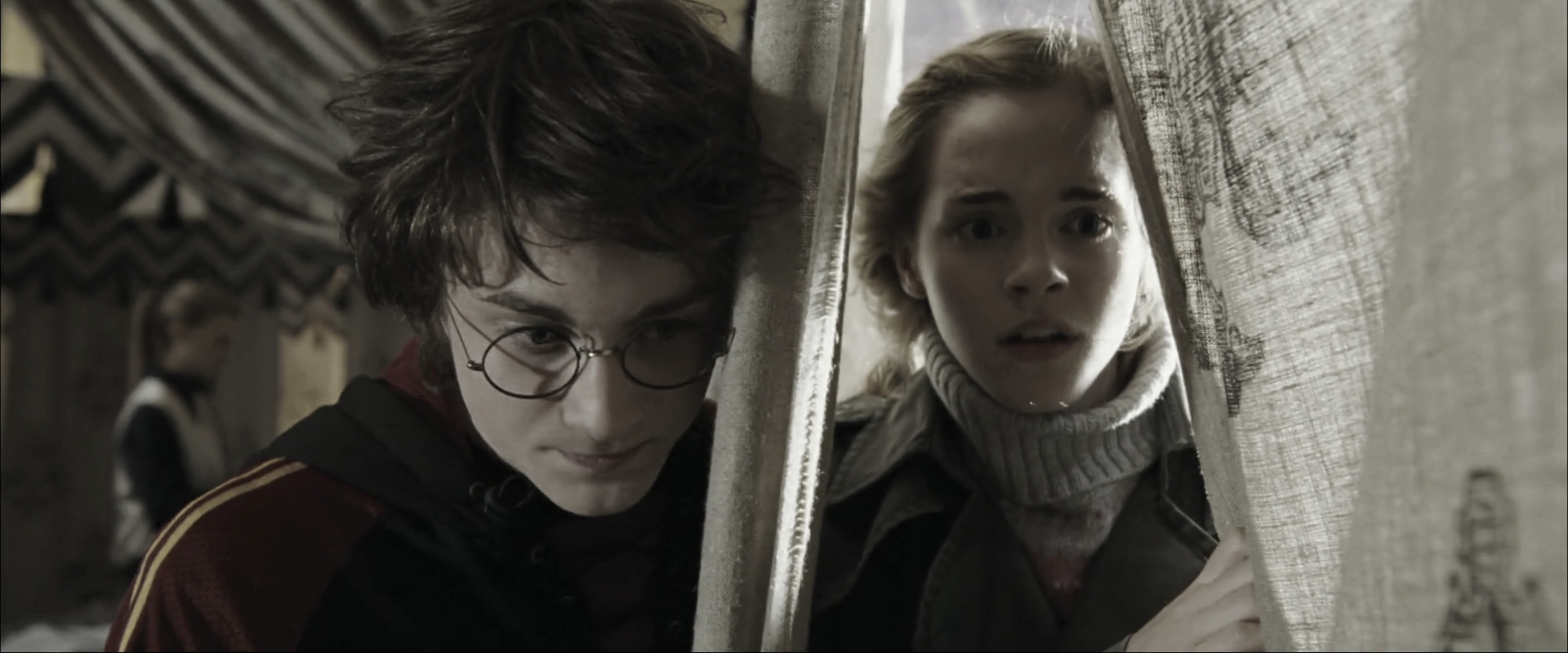 EmmaWatsonFan_dot_nl-HarryPotterAndTheGobletOfFire3176.jpg EmmaWatsonFan_dot_nl-HarryPotterAndTheGobletOfFire3176.jpg