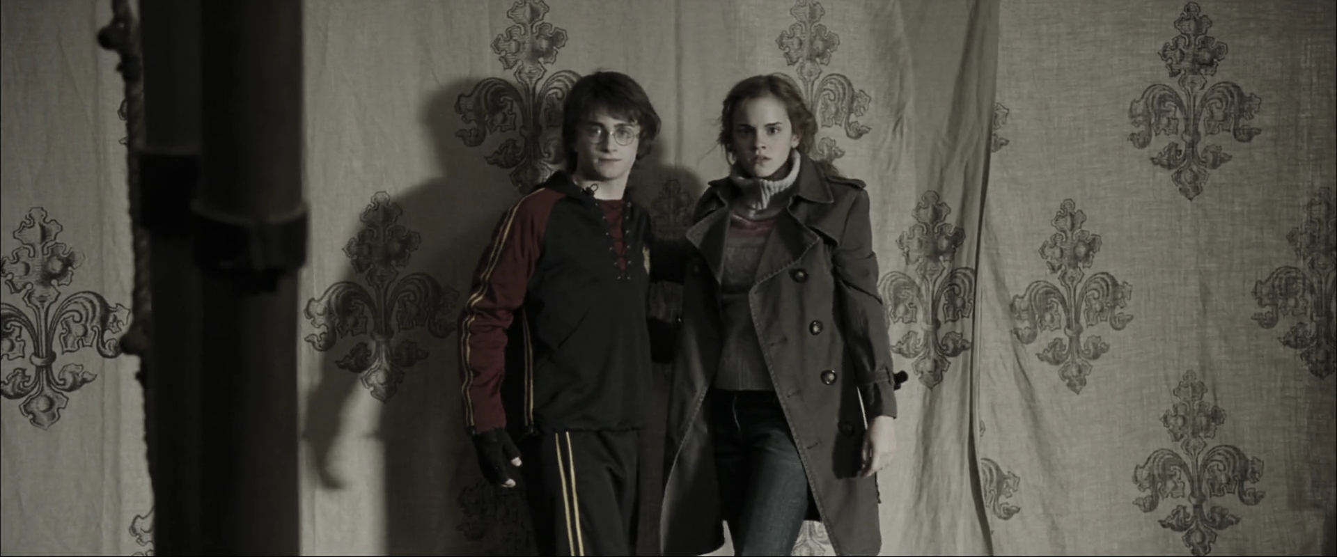 EmmaWatsonFan_dot_nl-HarryPotterAndTheGobletOfFire3189.jpg EmmaWatsonFan_dot_nl-HarryPotterAndTheGobletOfFire3189.jpg