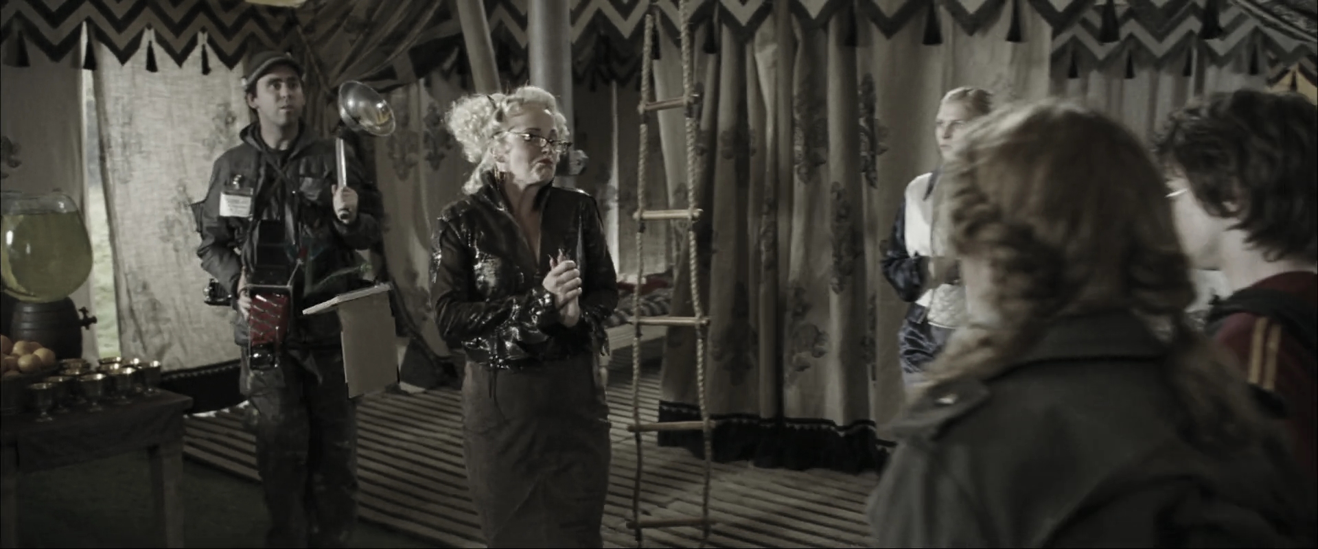 EmmaWatsonFan_dot_nl-HarryPotterAndTheGobletOfFire3192.jpg EmmaWatsonFan_dot_nl-HarryPotterAndTheGobletOfFire3192.jpg