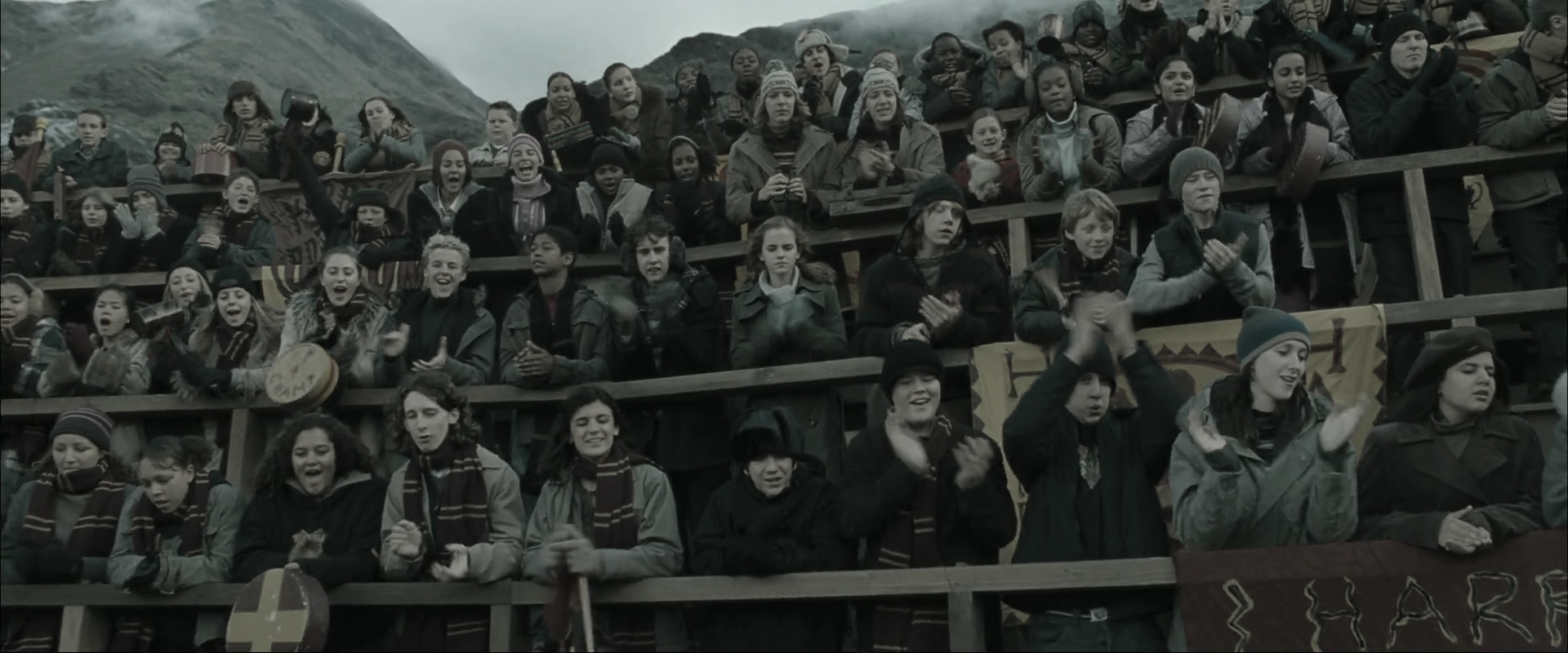 EmmaWatsonFan_dot_nl-HarryPotterAndTheGobletOfFire3355.jpg EmmaWatsonFan_dot_nl-HarryPotterAndTheGobletOfFire3355.jpg