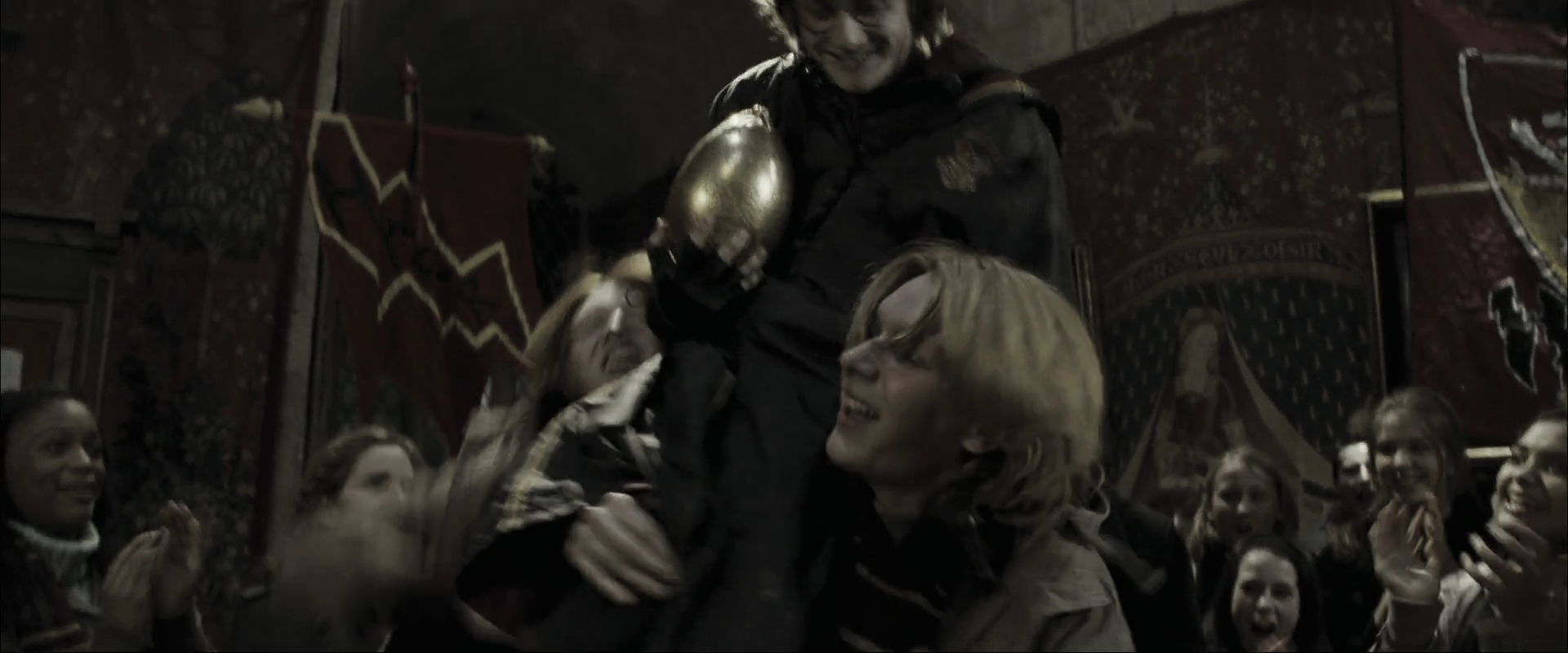 EmmaWatsonFan_dot_nl-HarryPotterAndTheGobletOfFire3645.jpg EmmaWatsonFan_dot_nl-HarryPotterAndTheGobletOfFire3645.jpg