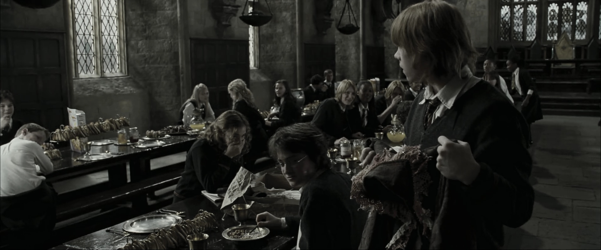 EmmaWatsonFan_dot_nl-HarryPotterAndTheGobletOfFire3855.jpg