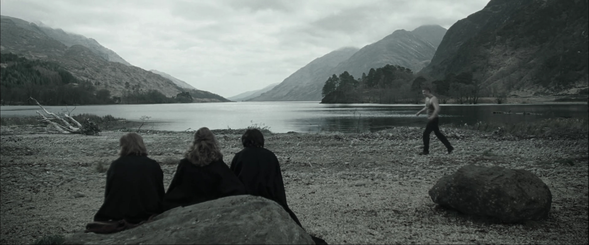 EmmaWatsonFan_dot_nl-HarryPotterAndTheGobletOfFire4072.jpg EmmaWatsonFan_dot_nl-HarryPotterAndTheGobletOfFire4072.jpg