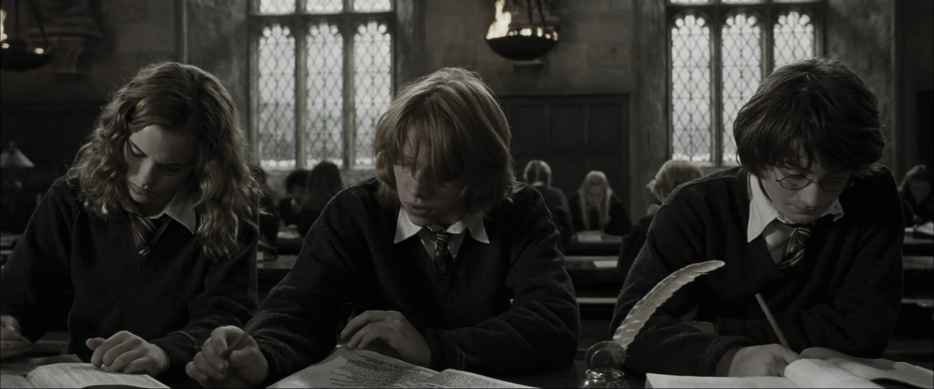 EmmaWatsonFan_dot_nl-HarryPotterAndTheGobletOfFire4106.jpg EmmaWatsonFan_dot_nl-HarryPotterAndTheGobletOfFire4106.jpg