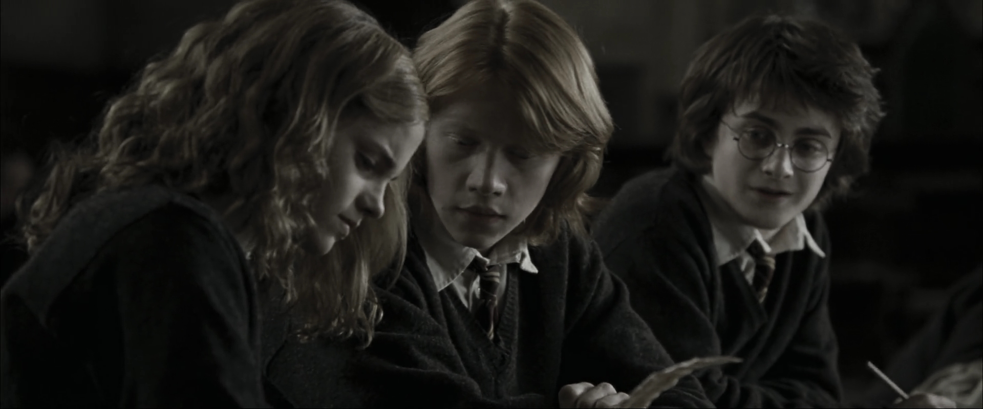 EmmaWatsonFan_dot_nl-HarryPotterAndTheGobletOfFire4138.jpg EmmaWatsonFan_dot_nl-HarryPotterAndTheGobletOfFire4138.jpg