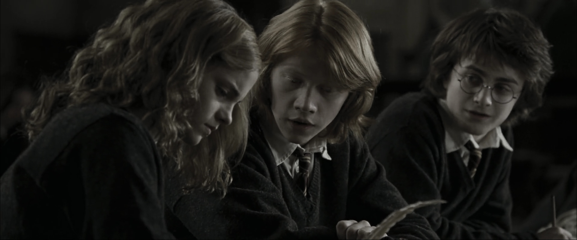 EmmaWatsonFan_dot_nl-HarryPotterAndTheGobletOfFire4139.jpg EmmaWatsonFan_dot_nl-HarryPotterAndTheGobletOfFire4139.jpg