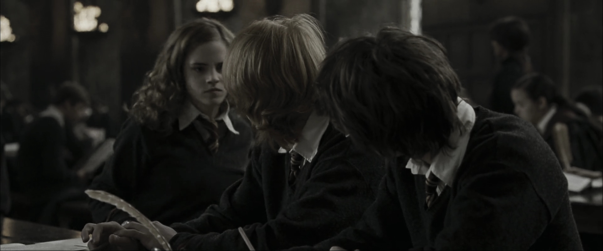 EmmaWatsonFan_dot_nl-HarryPotterAndTheGobletOfFire4156.jpg
