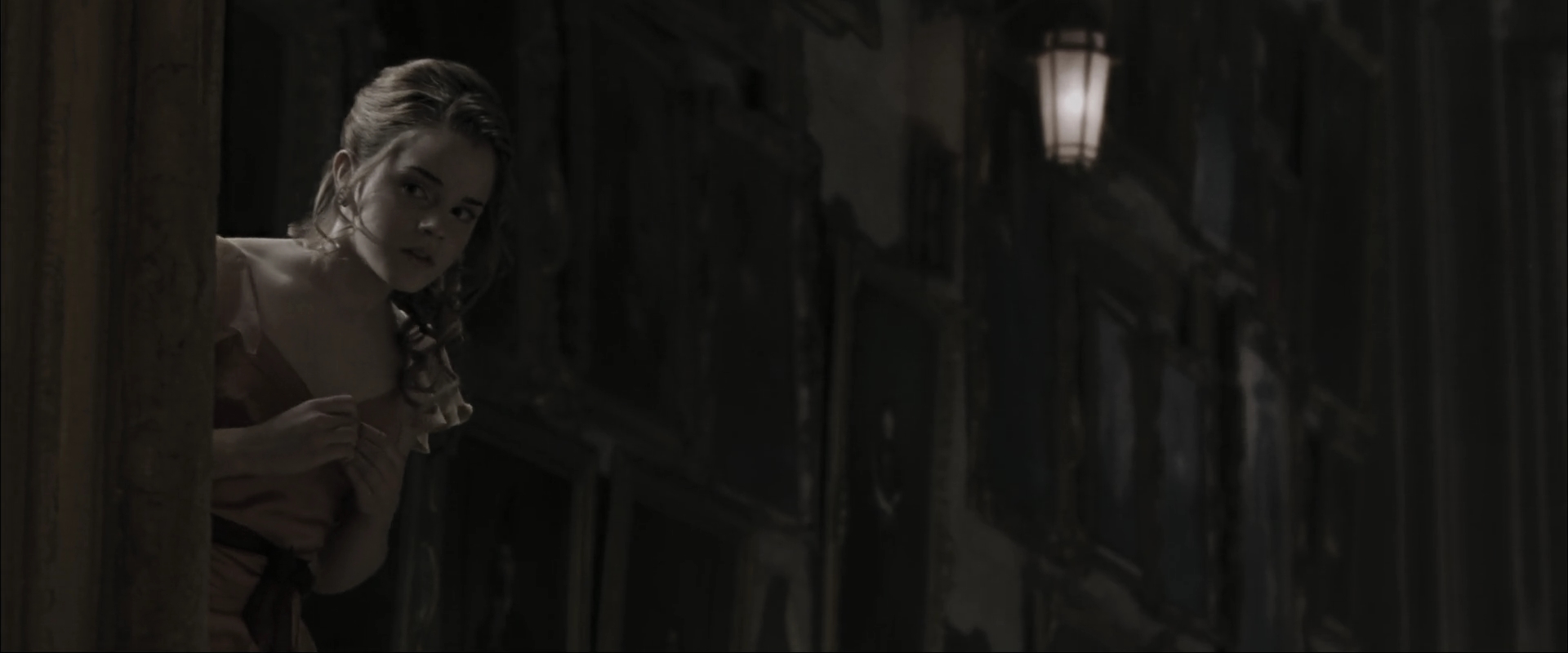 EmmaWatsonFan_dot_nl-HarryPotterAndTheGobletOfFire4455.jpg