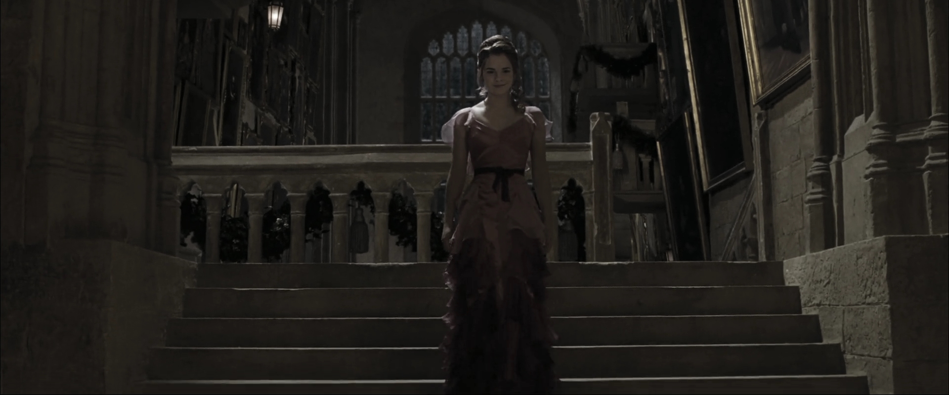 EmmaWatsonFan_dot_nl-HarryPotterAndTheGobletOfFire4469.jpg