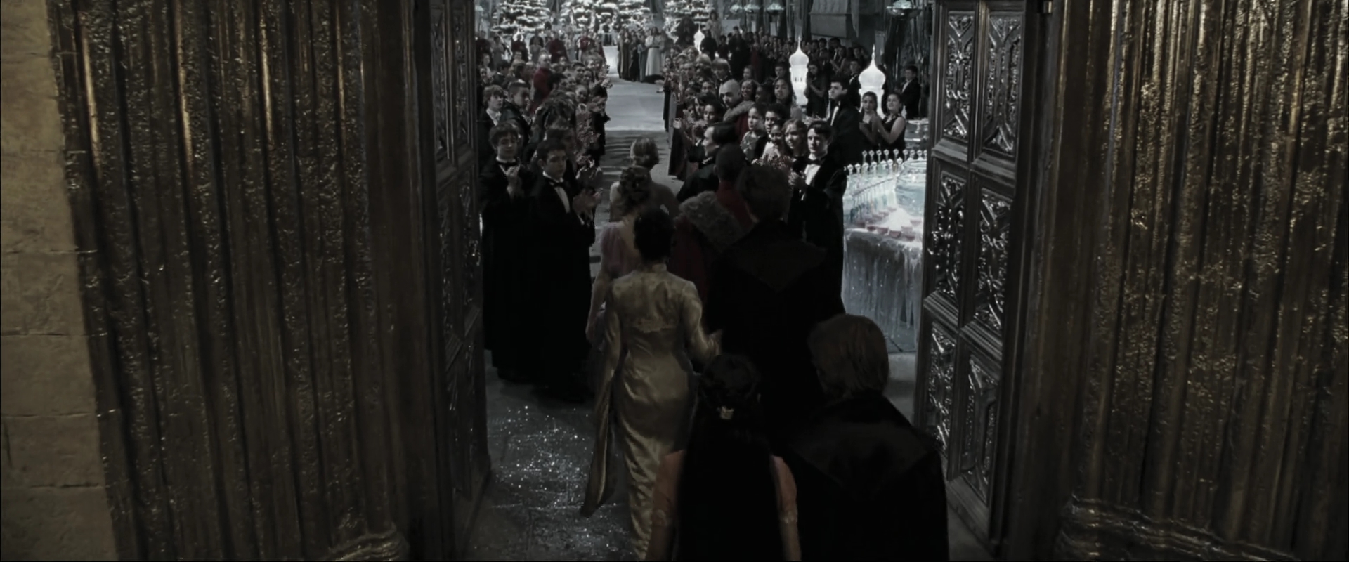 EmmaWatsonFan_dot_nl-HarryPotterAndTheGobletOfFire4493.jpg EmmaWatsonFan_dot_nl-HarryPotterAndTheGobletOfFire4493.jpg