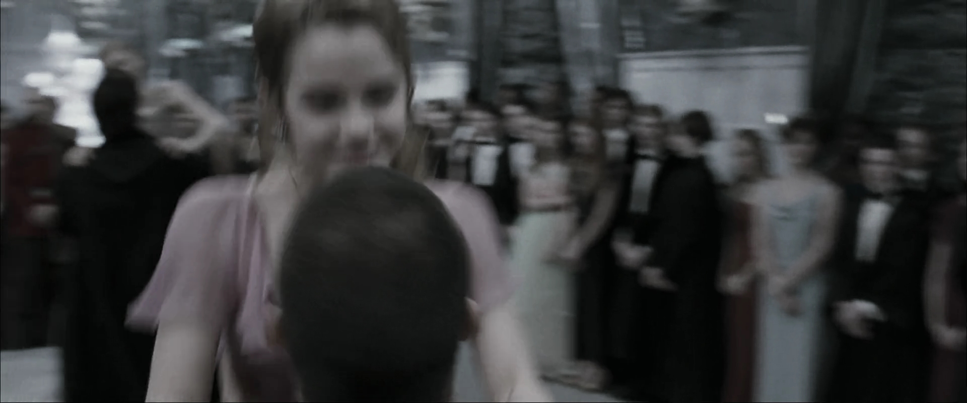 EmmaWatsonFan_dot_nl-HarryPotterAndTheGobletOfFire4560.jpg EmmaWatsonFan_dot_nl-HarryPotterAndTheGobletOfFire4560.jpg