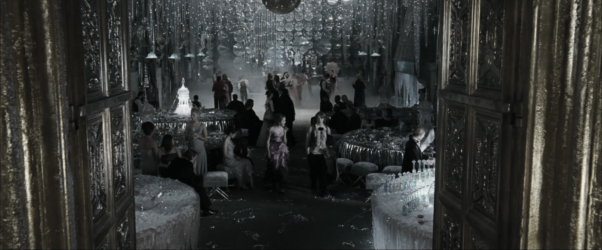 EmmaWatsonFan_dot_nl-HarryPotterAndTheGobletOfFire4726.jpg EmmaWatsonFan_dot_nl-HarryPotterAndTheGobletOfFire4726.jpg