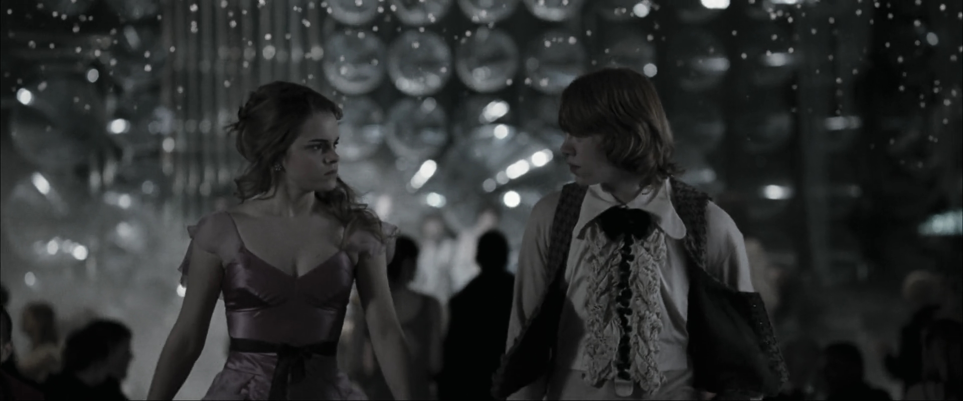 EmmaWatsonFan_dot_nl-HarryPotterAndTheGobletOfFire4728.jpg EmmaWatsonFan_dot_nl-HarryPotterAndTheGobletOfFire4728.jpg