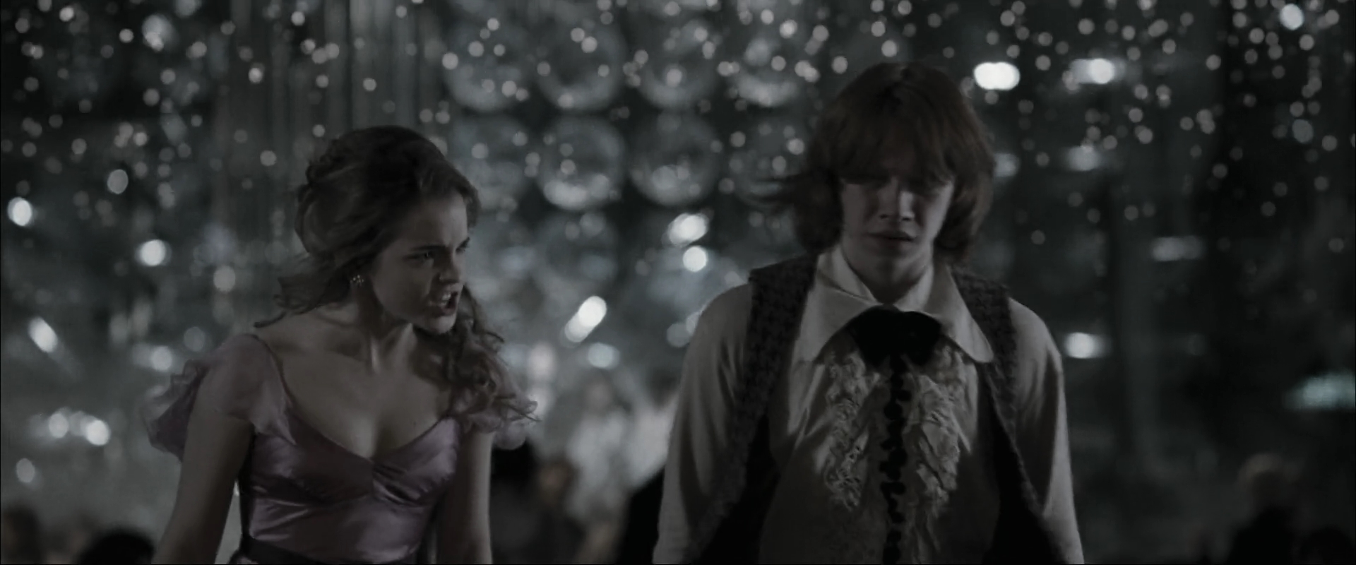 EmmaWatsonFan_dot_nl-HarryPotterAndTheGobletOfFire4729.jpg EmmaWatsonFan_dot_nl-HarryPotterAndTheGobletOfFire4729.jpg
