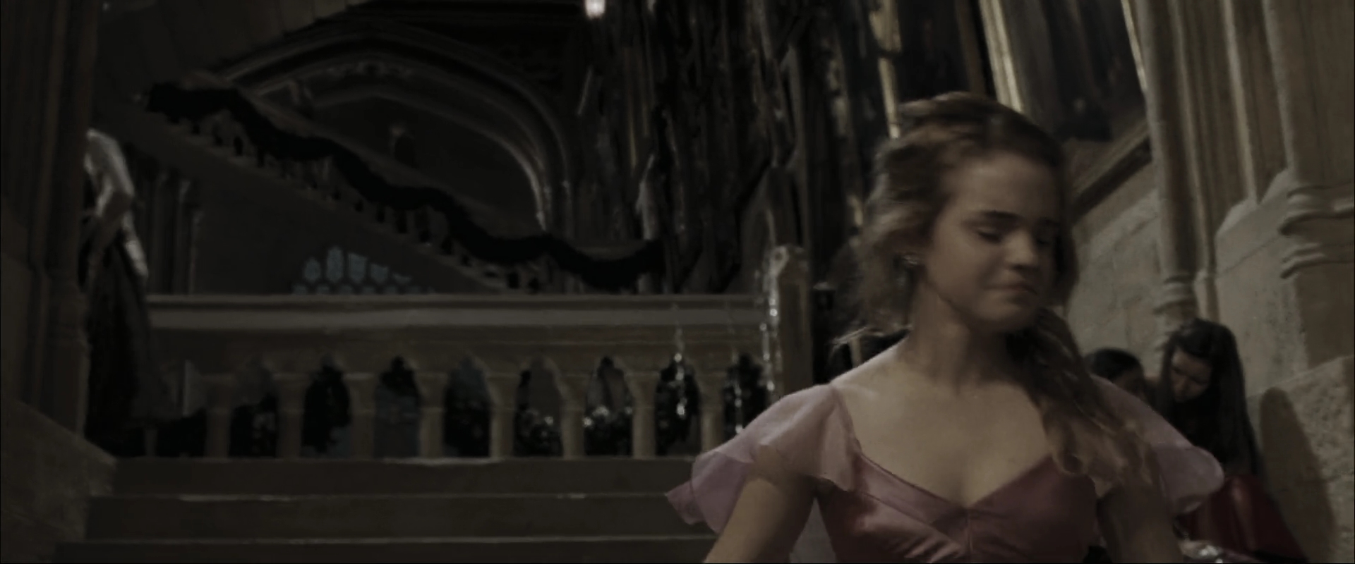 EmmaWatsonFan_dot_nl-HarryPotterAndTheGobletOfFire4761.jpg