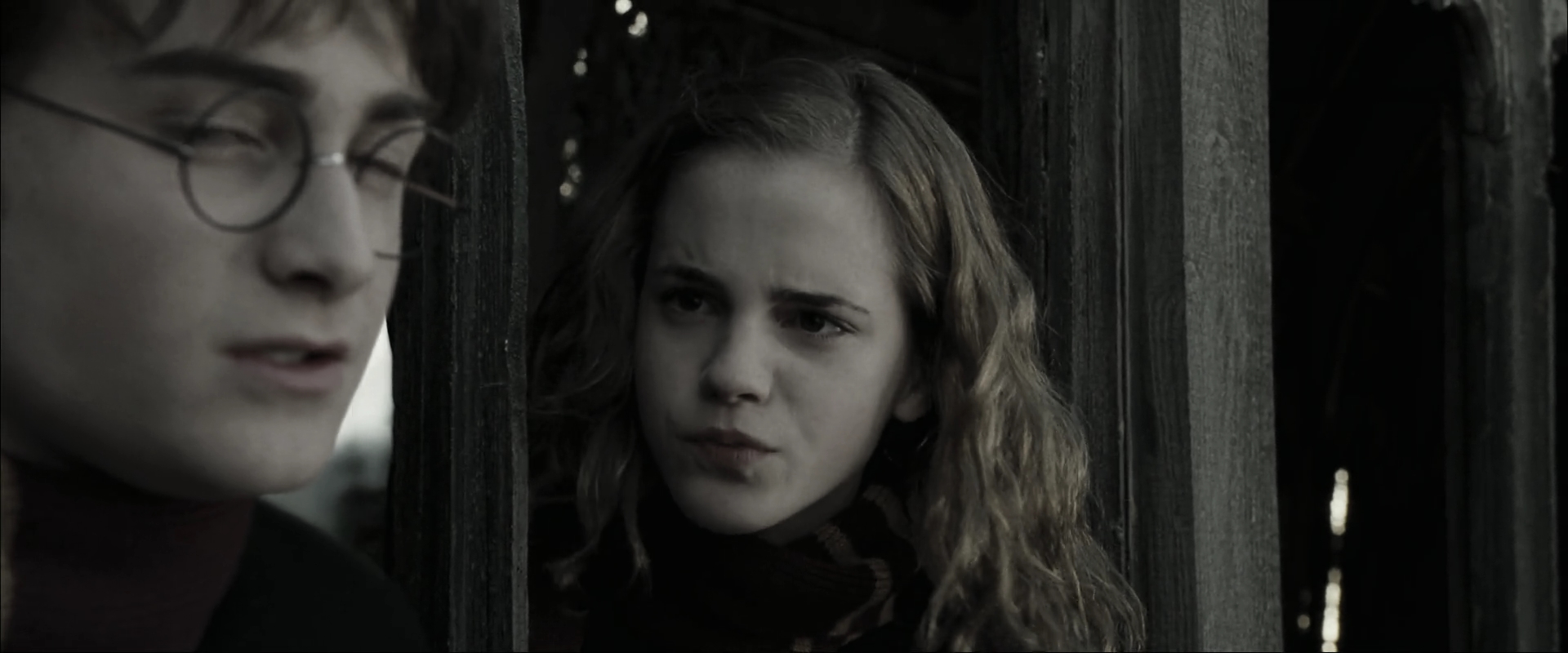 EmmaWatsonFan_dot_nl-HarryPotterAndTheGobletOfFire4922.jpg EmmaWatsonFan_dot_nl-HarryPotterAndTheGobletOfFire4922.jpg