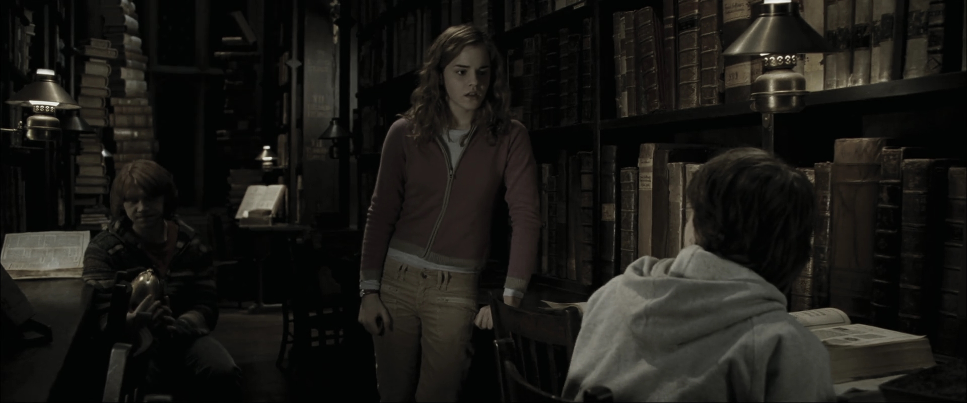 EmmaWatsonFan_dot_nl-HarryPotterAndTheGobletOfFire5174.jpg EmmaWatsonFan_dot_nl-HarryPotterAndTheGobletOfFire5174.jpg