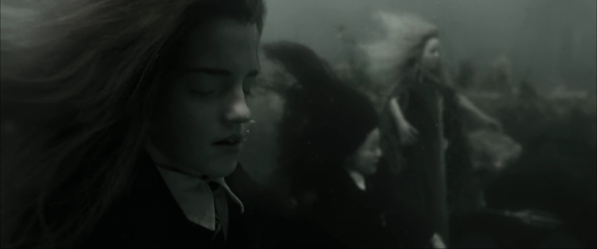 EmmaWatsonFan_dot_nl-HarryPotterAndTheGobletOfFire5491.jpg EmmaWatsonFan_dot_nl-HarryPotterAndTheGobletOfFire5491.jpg