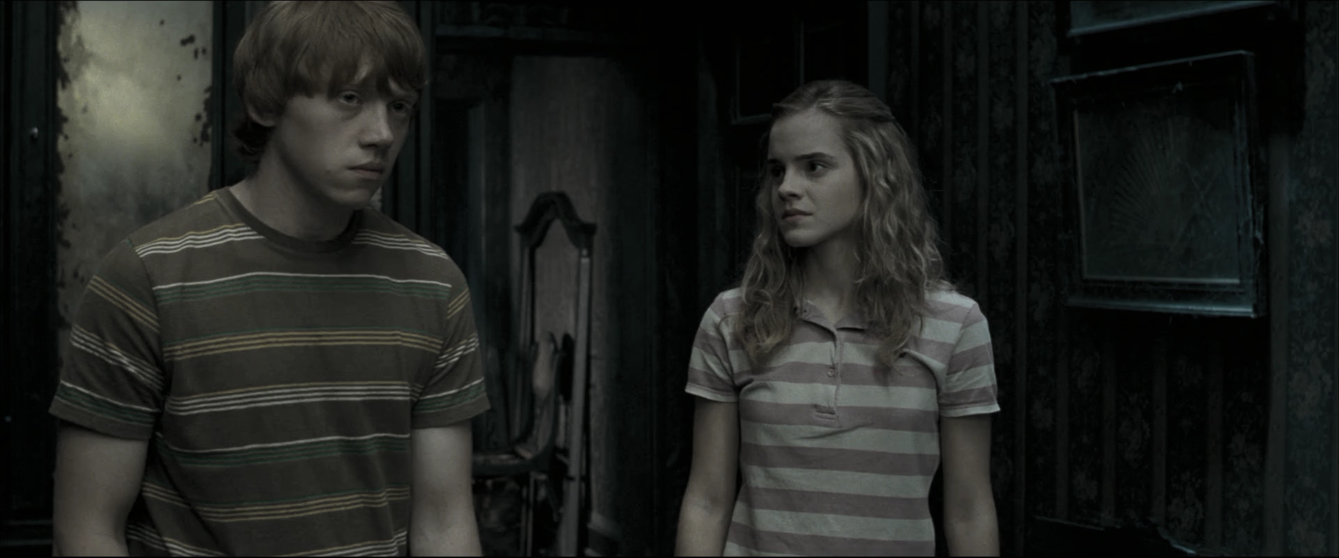 EmmaWatsonFan_dot_nl-HarryPotterAndTheOrderOfThePhoenix0788.jpg