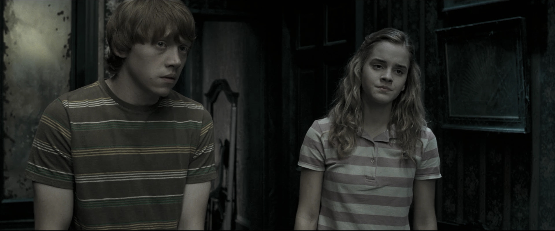 EmmaWatsonFan_dot_nl-HarryPotterAndTheOrderOfThePhoenix0800.jpg