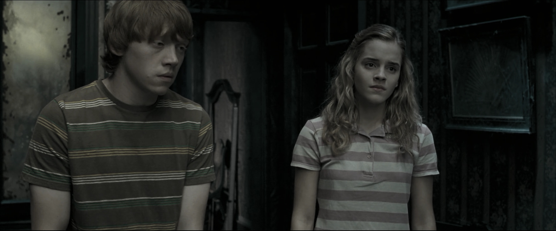 EmmaWatsonFan_dot_nl-HarryPotterAndTheOrderOfThePhoenix0802.jpg