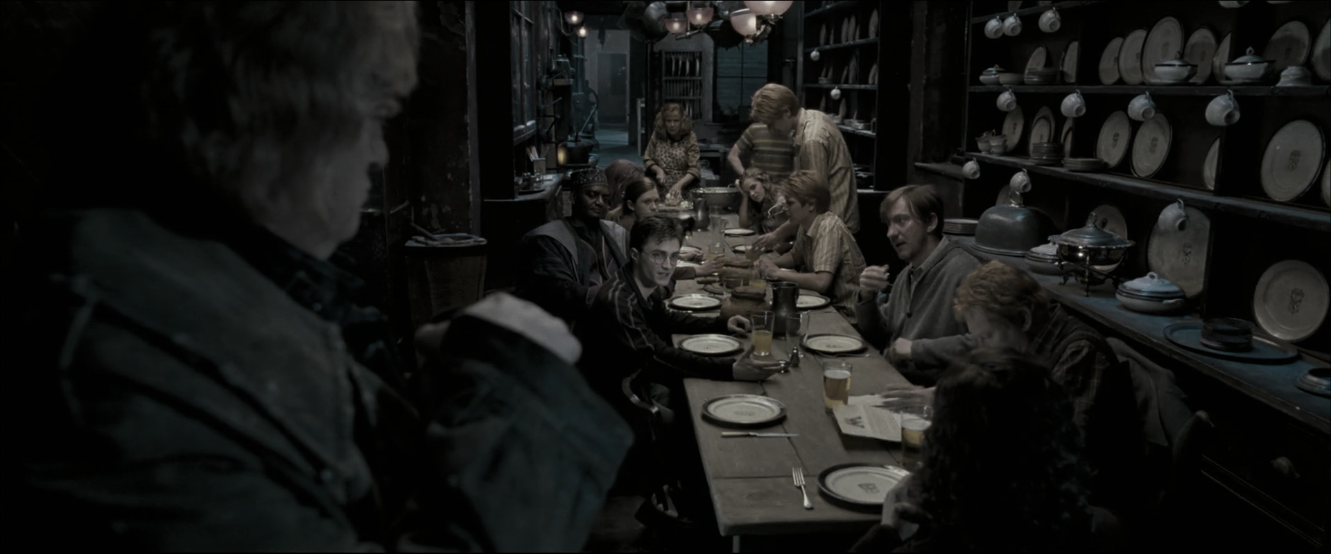 EmmaWatsonFan_dot_nl-HarryPotterAndTheOrderOfThePhoenix0902.jpg