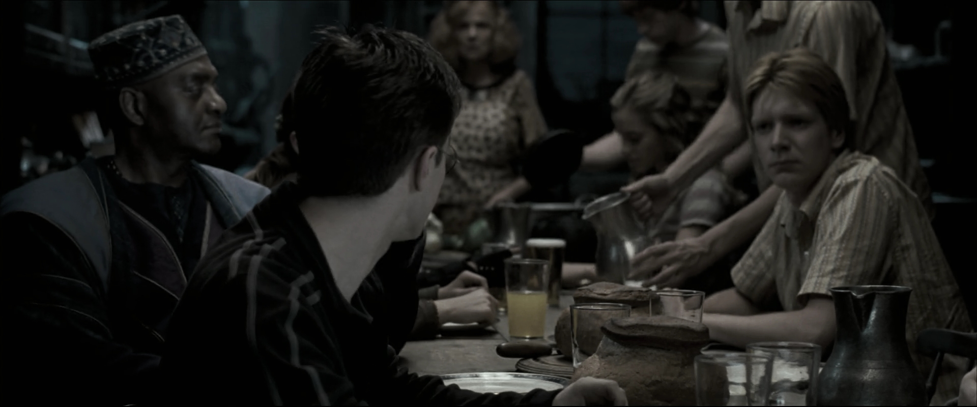 EmmaWatsonFan_dot_nl-HarryPotterAndTheOrderOfThePhoenix0909.jpg