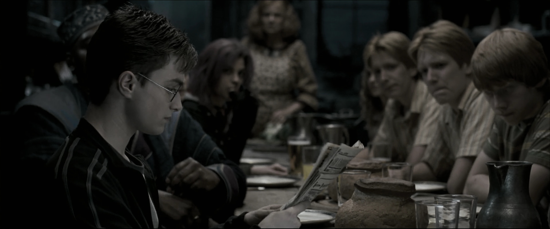 EmmaWatsonFan_dot_nl-HarryPotterAndTheOrderOfThePhoenix0915.jpg