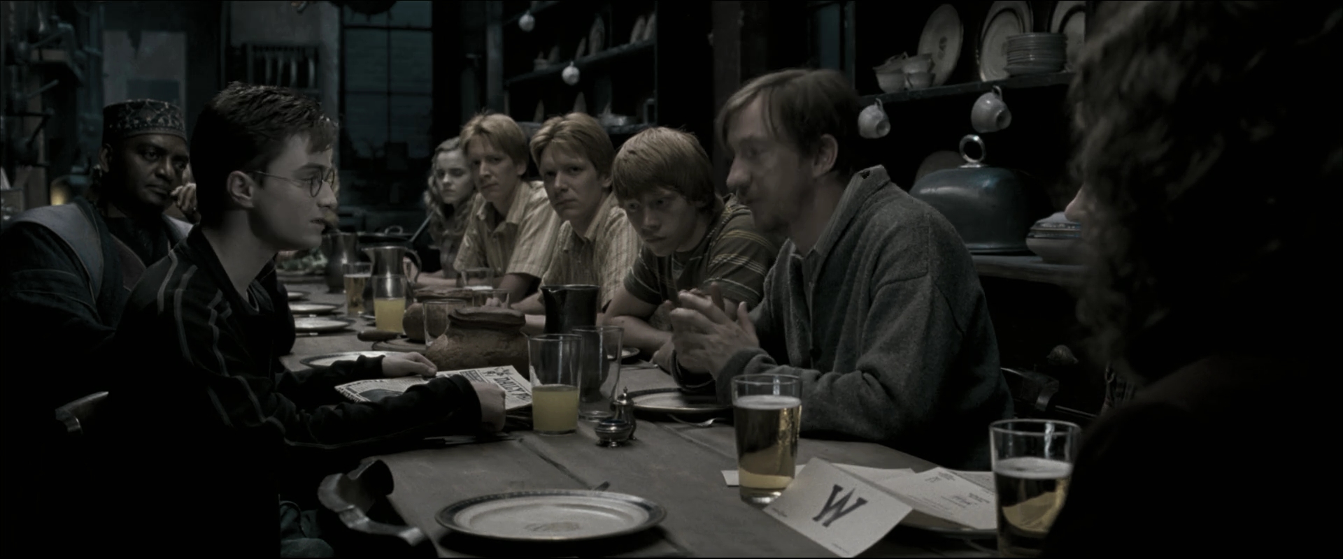 EmmaWatsonFan_dot_nl-HarryPotterAndTheOrderOfThePhoenix0932.jpg