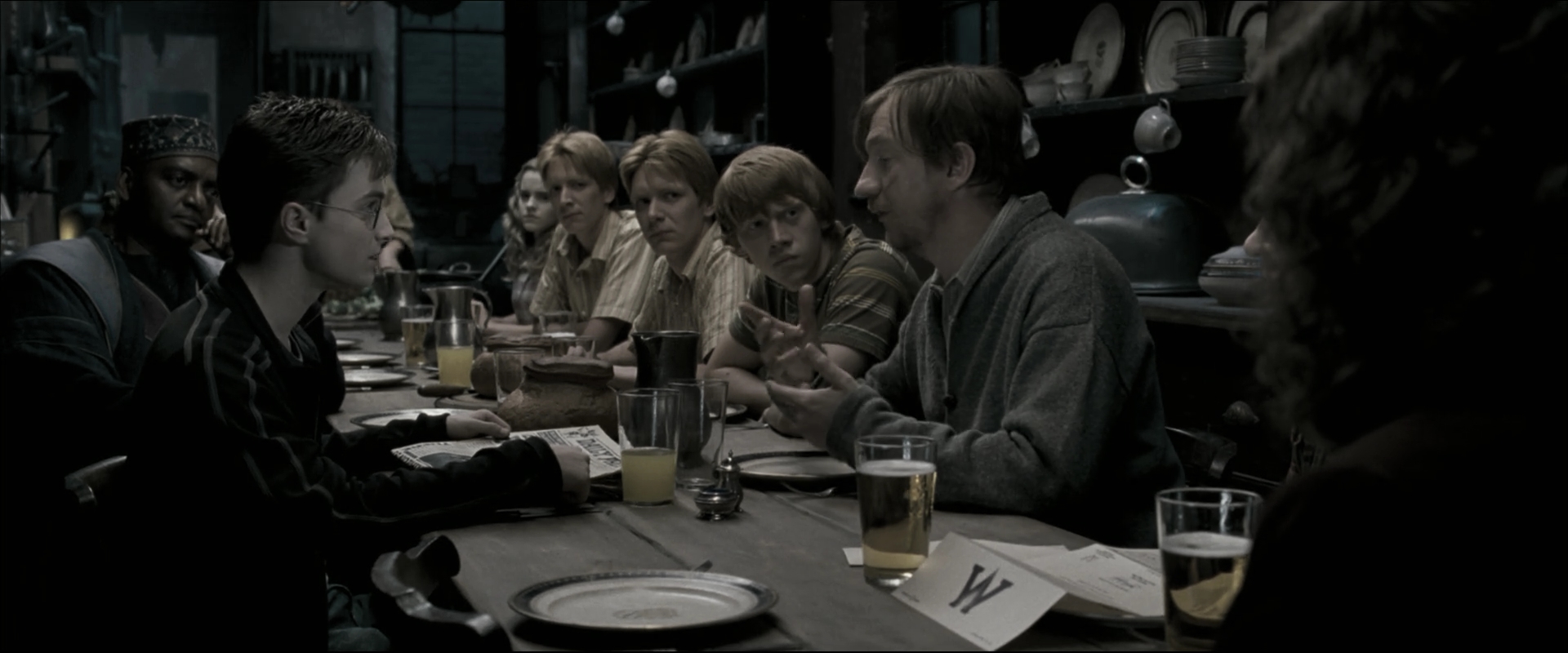 EmmaWatsonFan_dot_nl-HarryPotterAndTheOrderOfThePhoenix0933.jpg