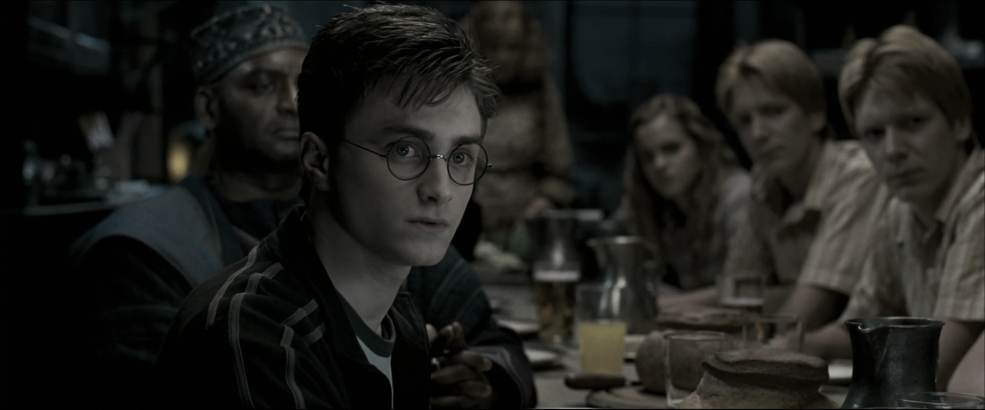 EmmaWatsonFan_dot_nl-HarryPotterAndTheOrderOfThePhoenix0974.jpg