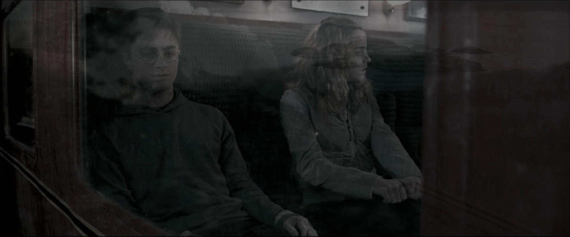 EmmaWatsonFan_dot_nl-HarryPotterAndTheOrderOfThePhoenix1619.jpg