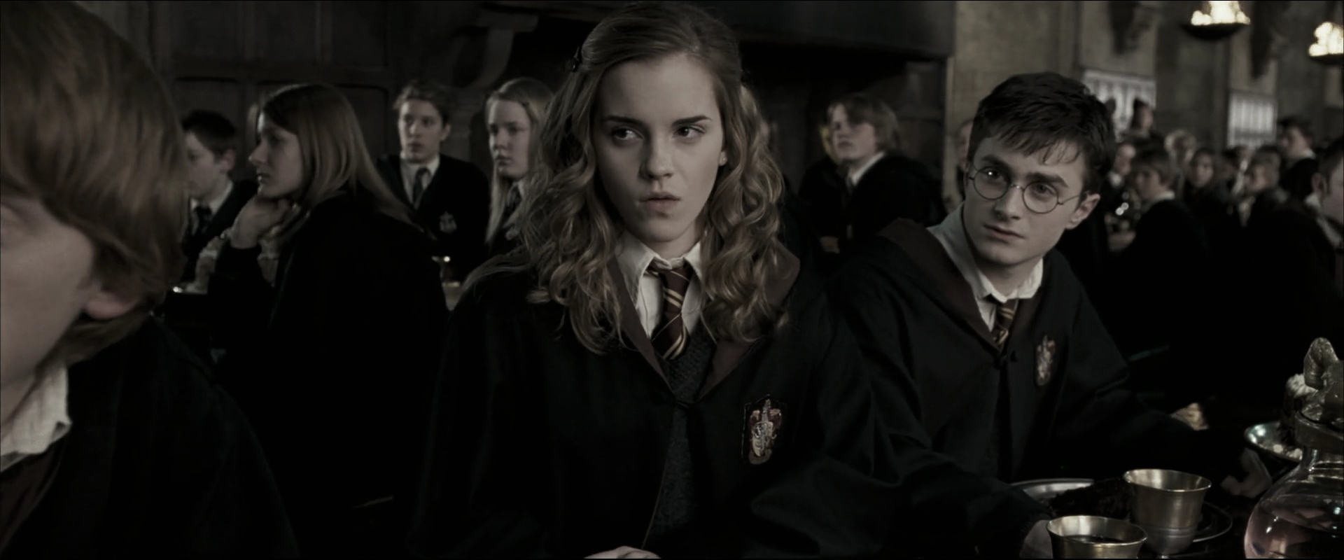 EmmaWatsonFan_dot_nl-HarryPotterAndTheOrderOfThePhoenix1905.jpg