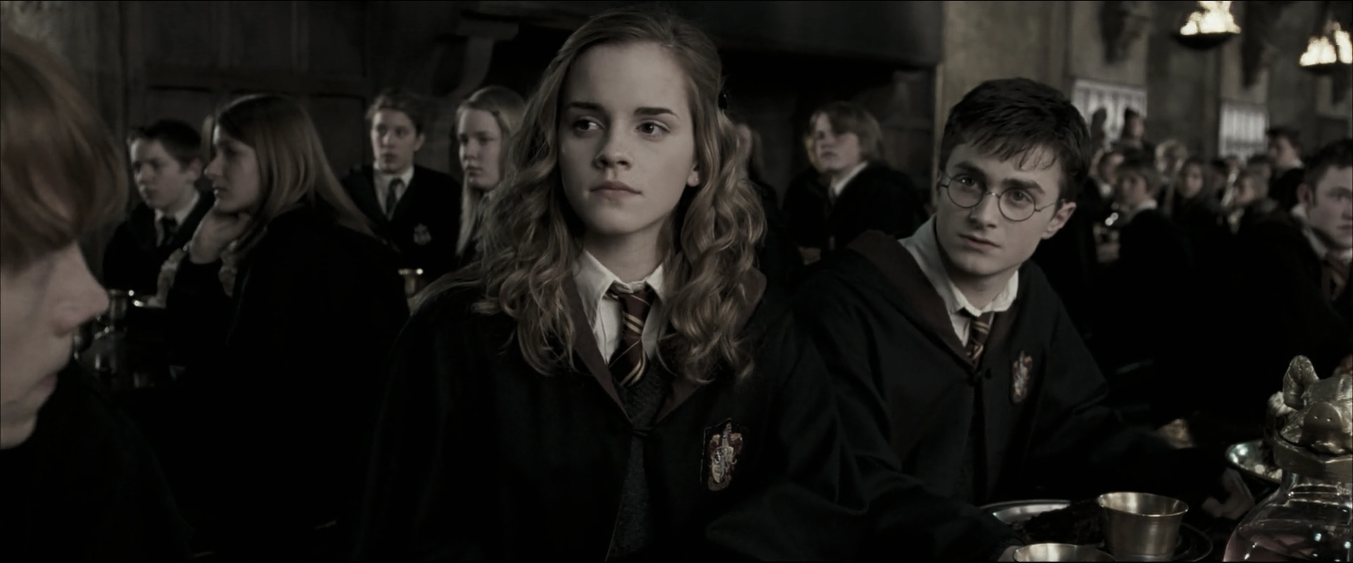 EmmaWatsonFan_dot_nl-HarryPotterAndTheOrderOfThePhoenix1907.jpg