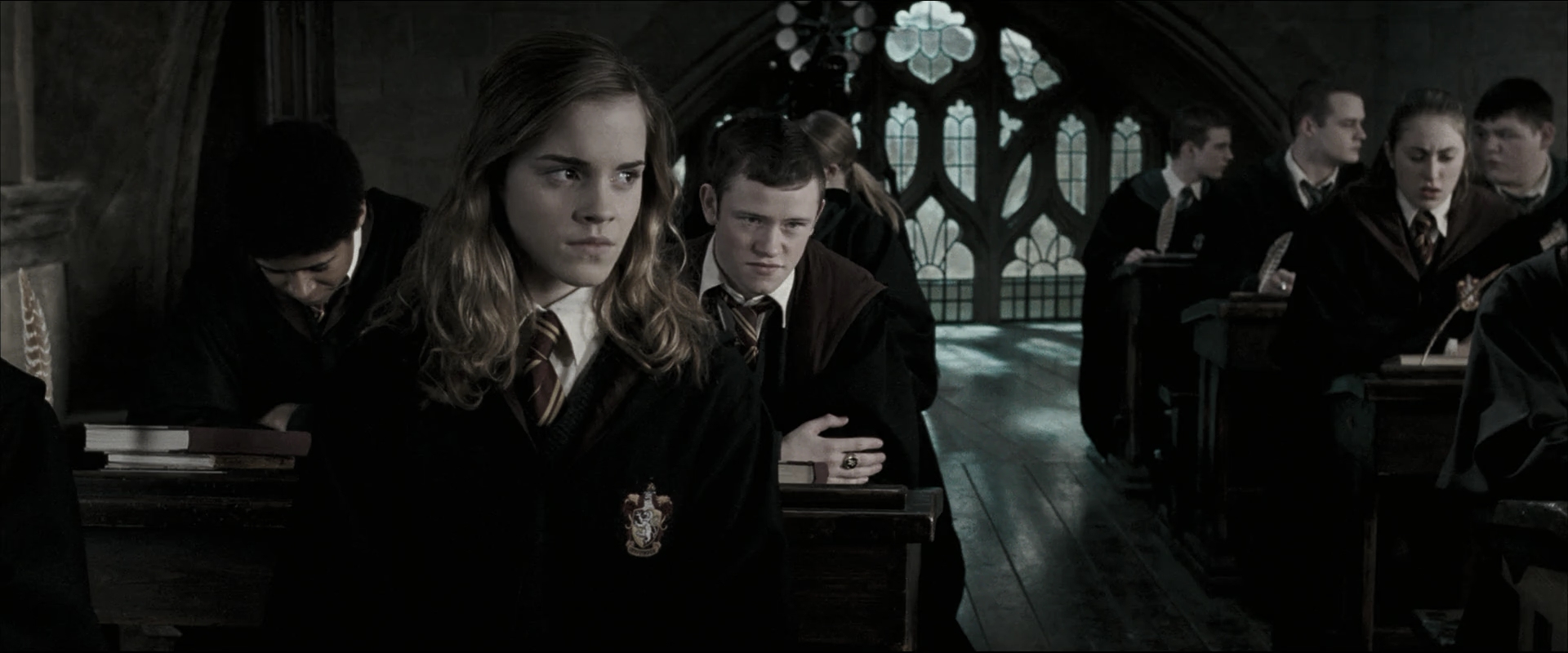 EmmaWatsonFan_dot_nl-HarryPotterAndTheOrderOfThePhoenix2147.jpg