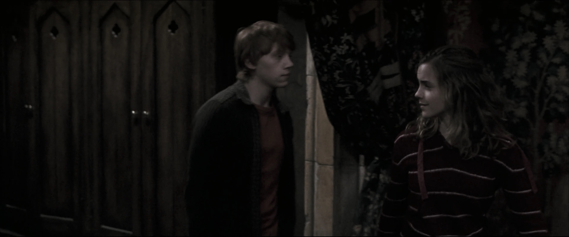 EmmaWatsonFan_dot_nl-HarryPotterAndTheOrderOfThePhoenix2370.jpg