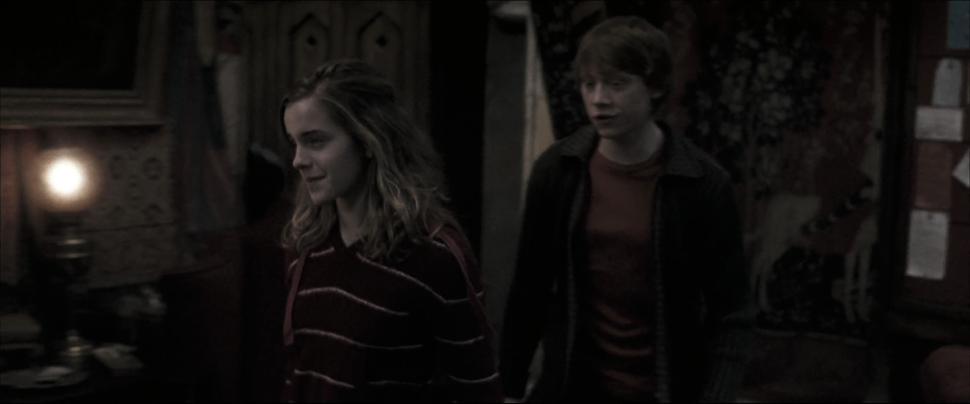 EmmaWatsonFan_dot_nl-HarryPotterAndTheOrderOfThePhoenix2373.jpg