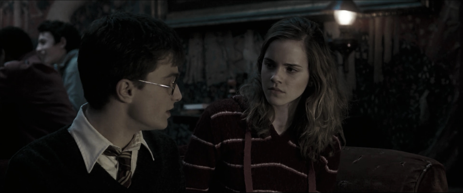 EmmaWatsonFan_dot_nl-HarryPotterAndTheOrderOfThePhoenix2419.jpg