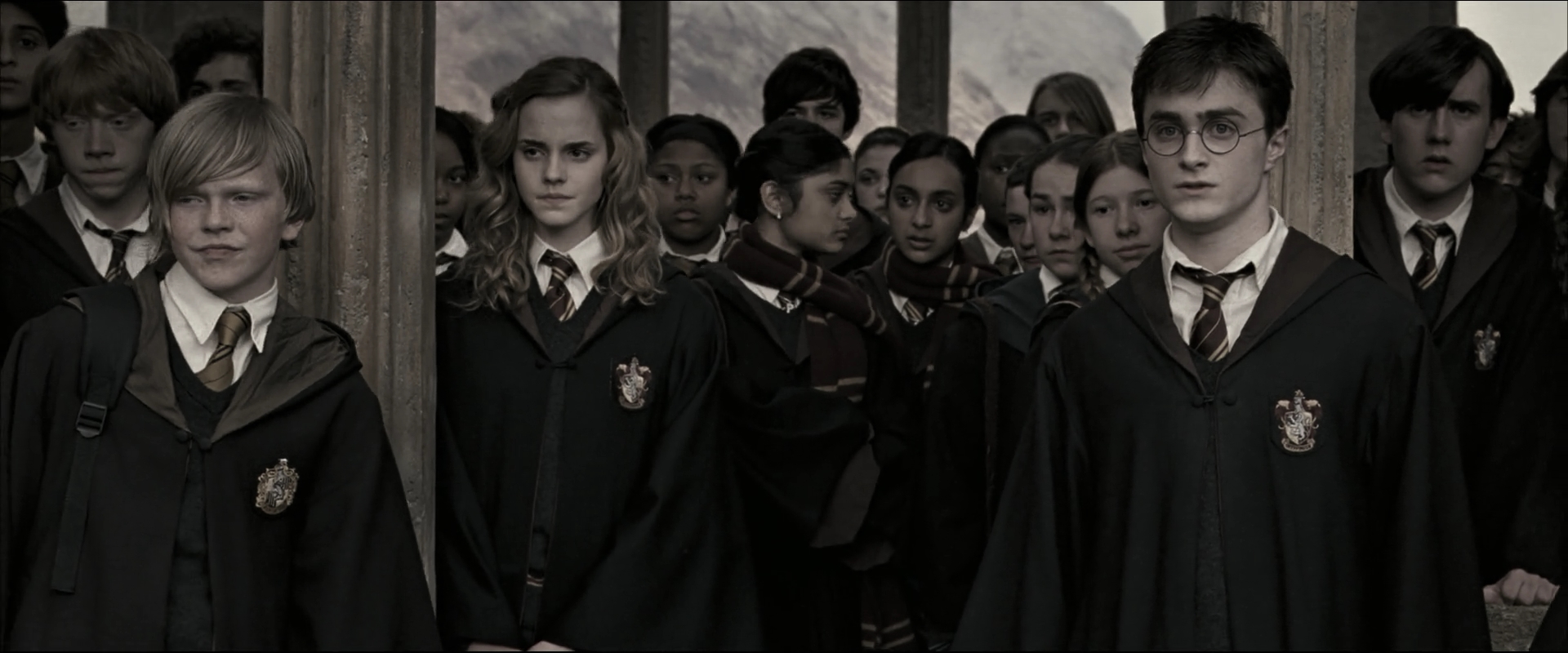 EmmaWatsonFan_dot_nl-HarryPotterAndTheOrderOfThePhoenix2884.jpg