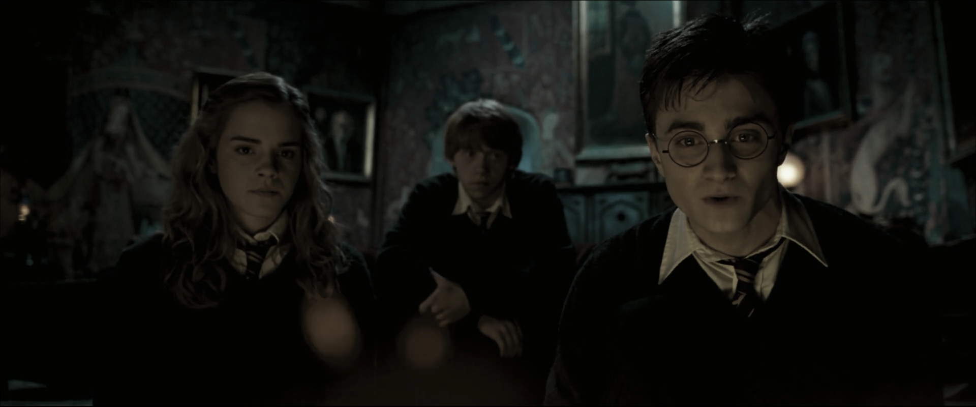 EmmaWatsonFan_dot_nl-HarryPotterAndTheOrderOfThePhoenix3004.jpg