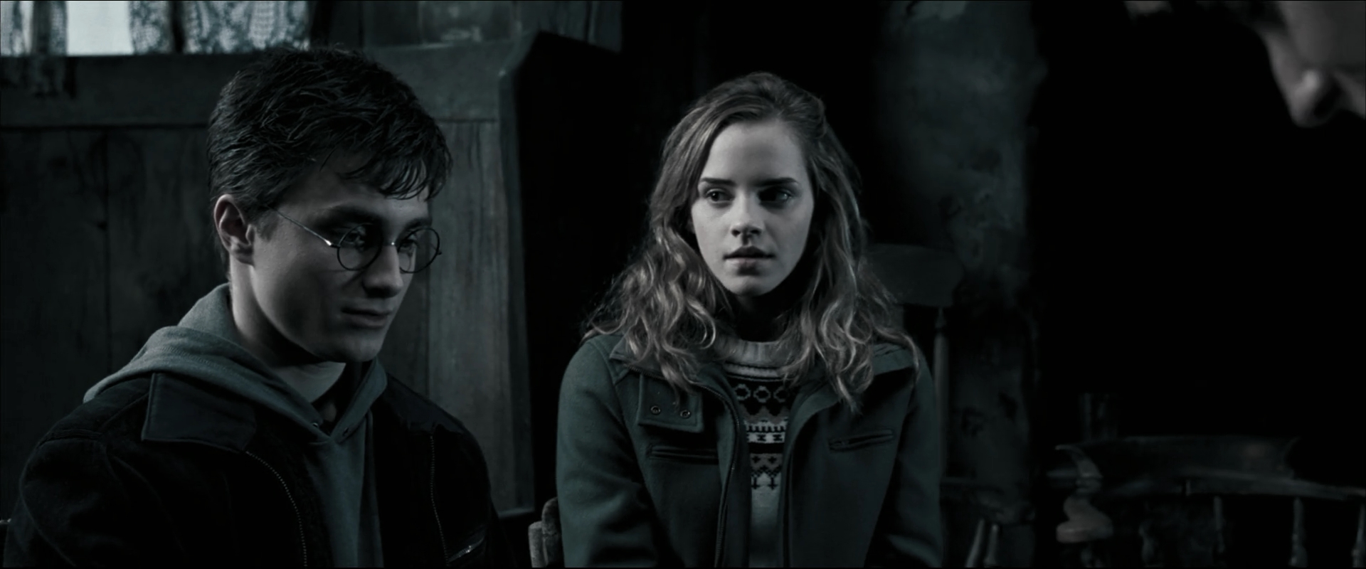 EmmaWatsonFan_dot_nl-HarryPotterAndTheOrderOfThePhoenix3279.jpg