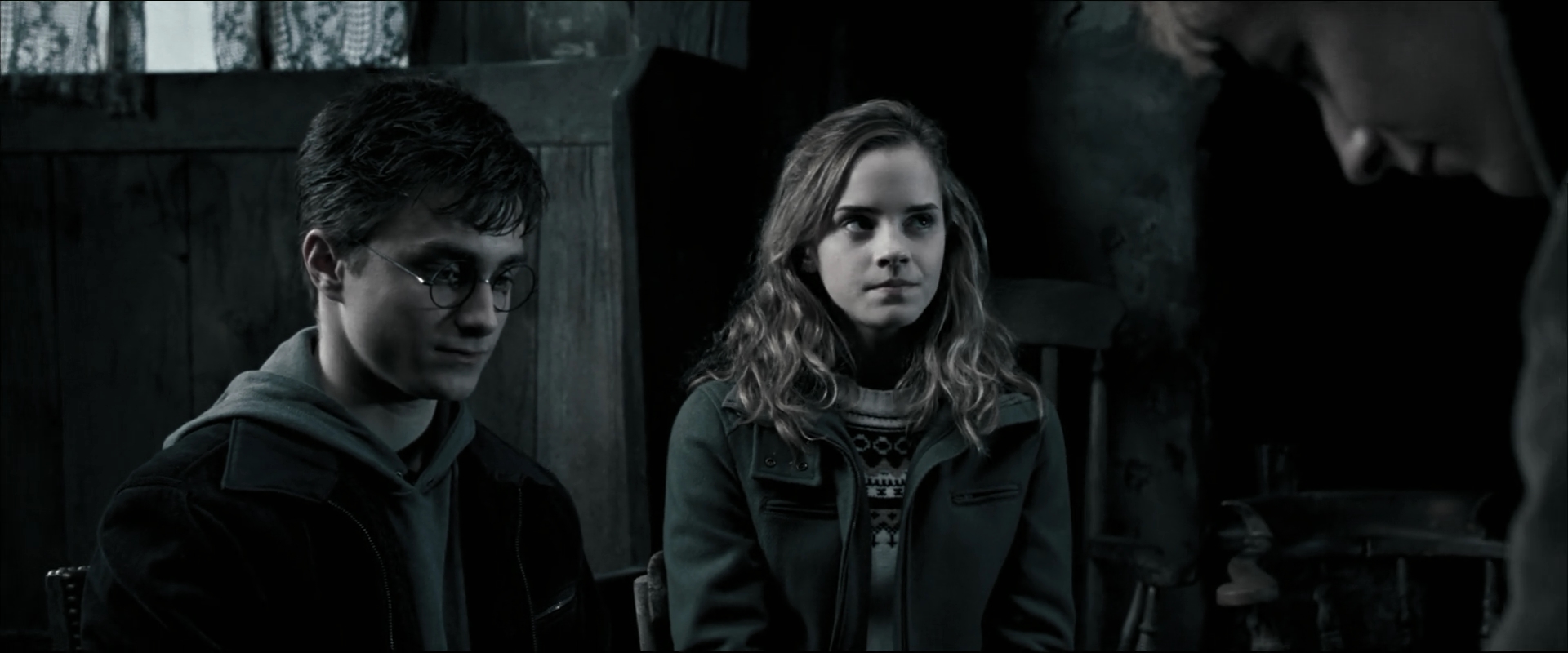 EmmaWatsonFan_dot_nl-HarryPotterAndTheOrderOfThePhoenix3280.jpg